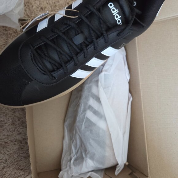 Adidas VL Court Bold- Black/White Gum sole - Picture 3 of 4